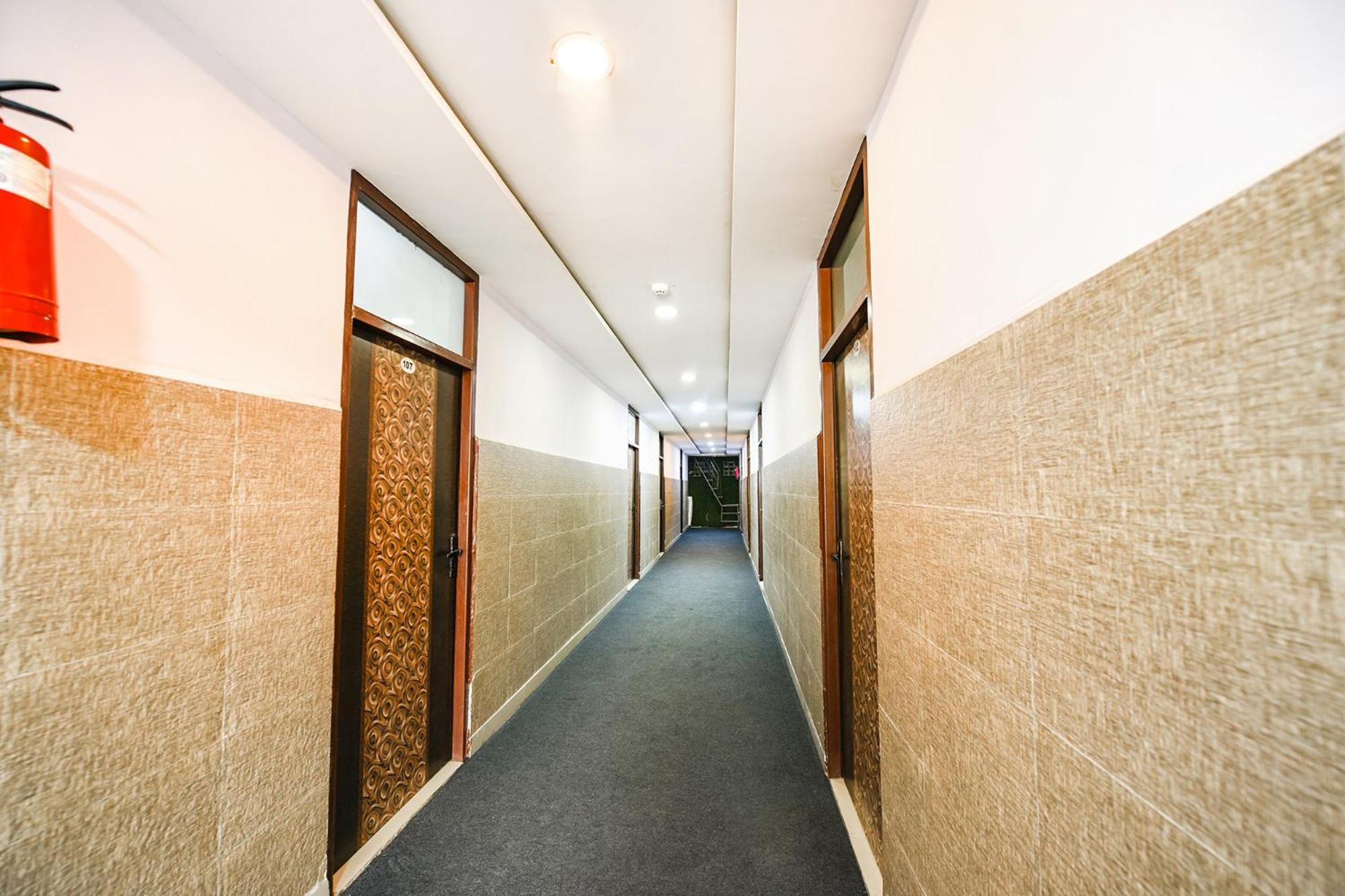 Hotel O Golden Stone Ghaziabad Exterior photo