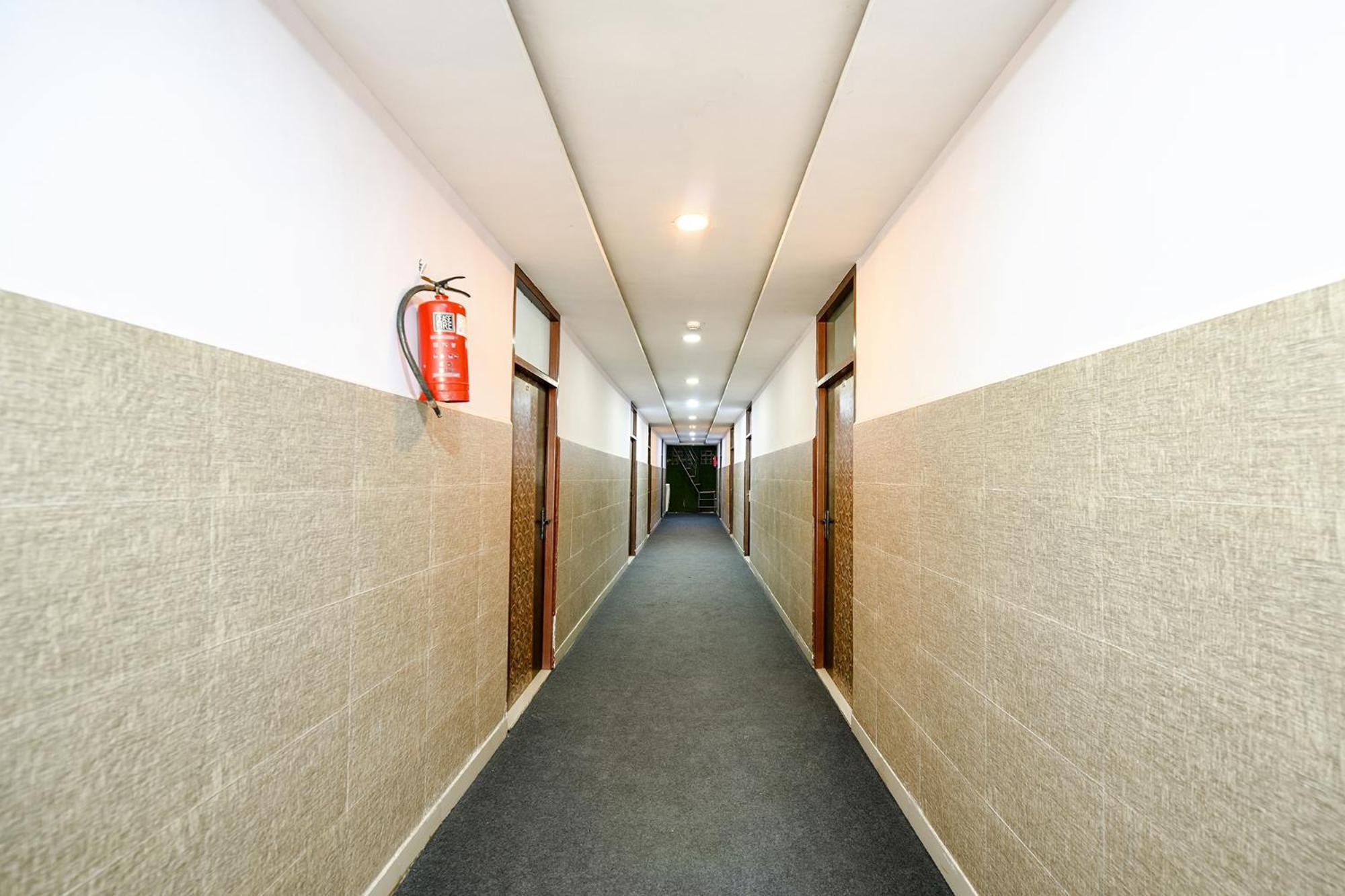 Hotel O Golden Stone Ghaziabad Exterior photo