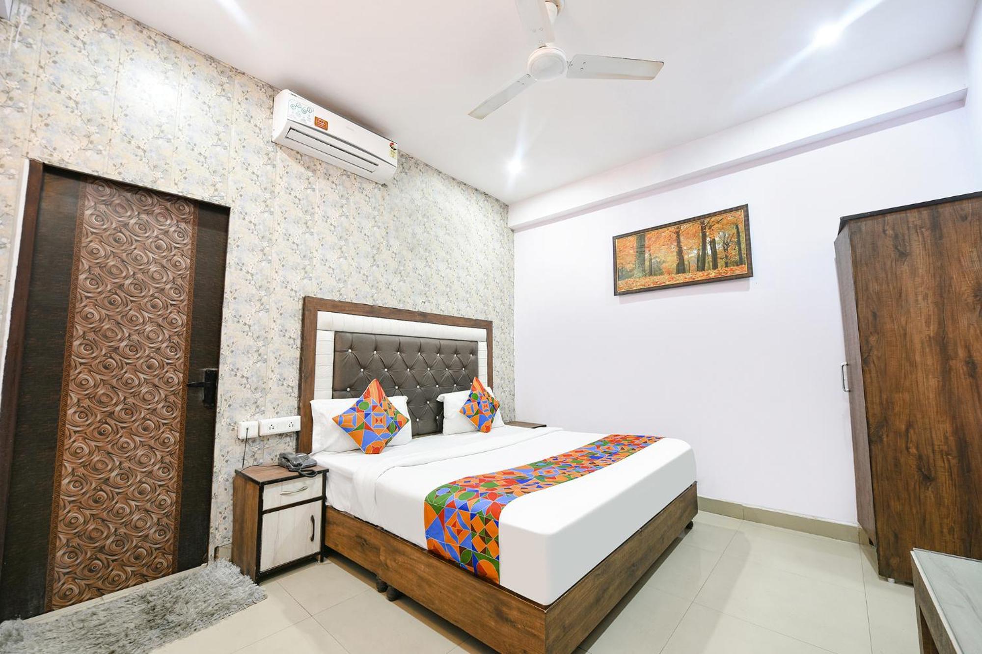 Hotel O Golden Stone Ghaziabad Exterior photo