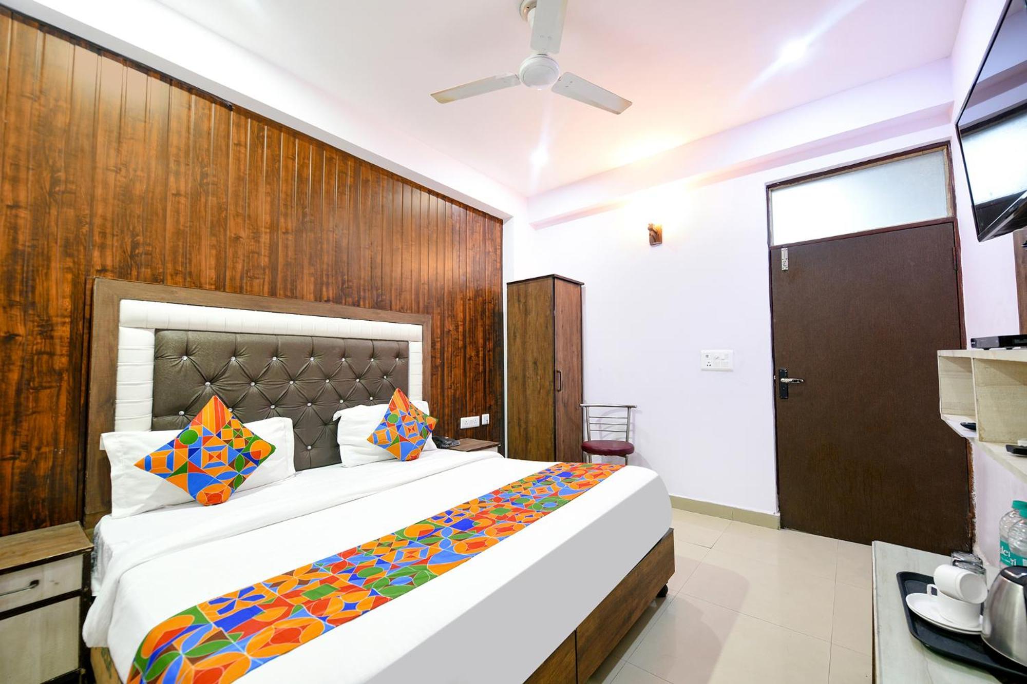Hotel O Golden Stone Ghaziabad Exterior photo