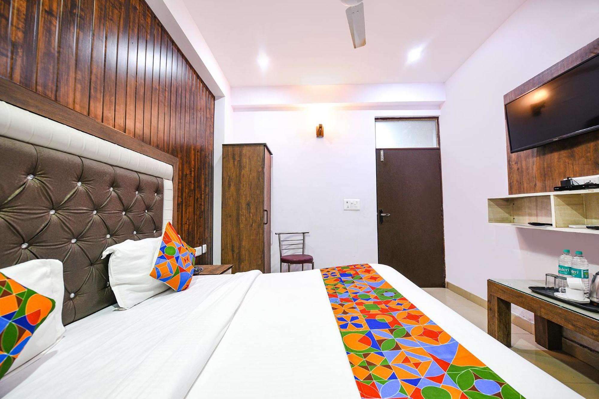 Hotel O Golden Stone Ghaziabad Exterior photo
