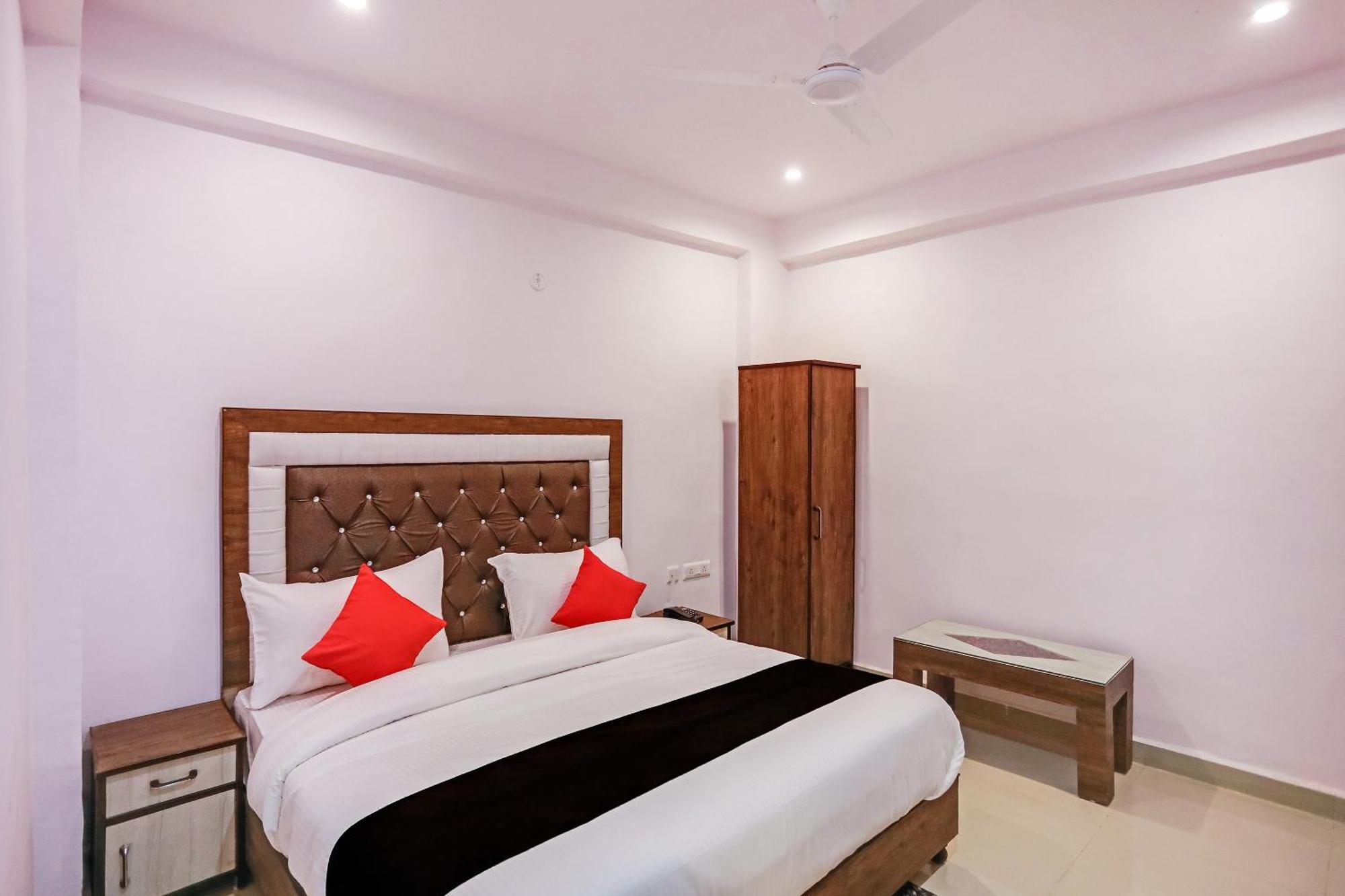 Hotel O Golden Stone Ghaziabad Exterior photo