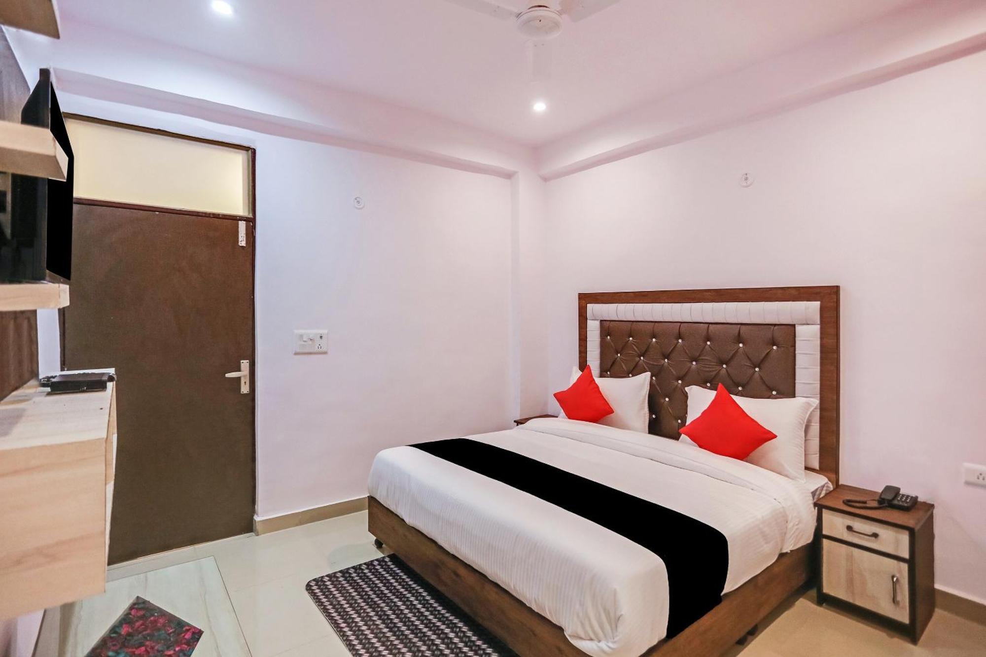 Hotel O Golden Stone Ghaziabad Exterior photo